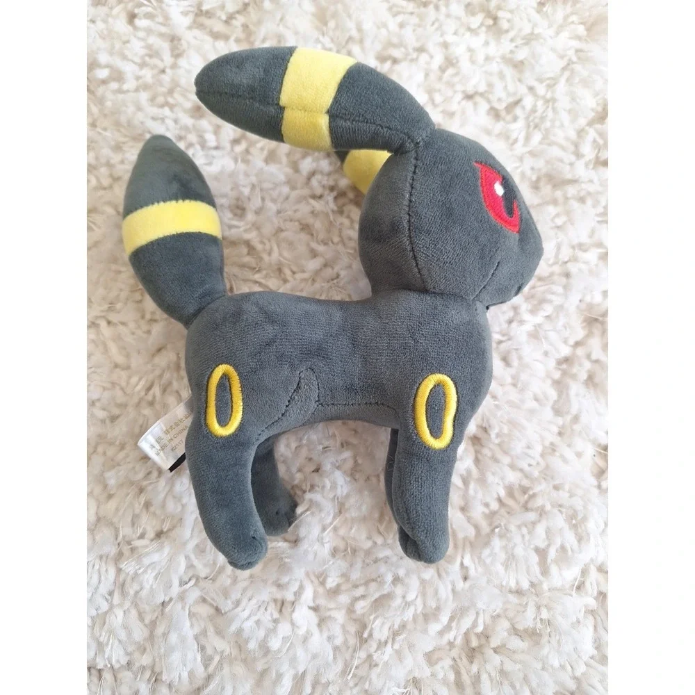 Umbreon Pokemon Center 2018 Plush 8